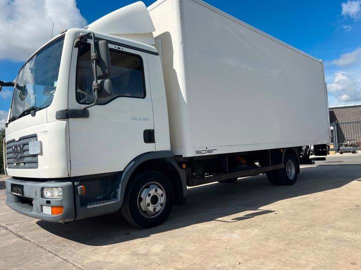 Prodám MAN TGL 8-180 Kamión LBW, Diesel 132 kW,  Manuál 6st. - foto 8