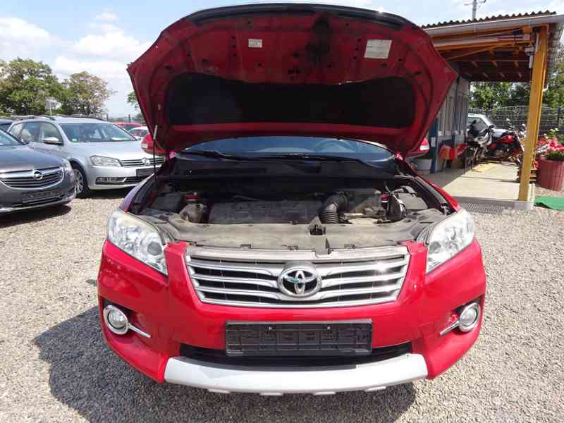 Toyota RAV 4 2.0i Travel benzín 116kw - foto 14