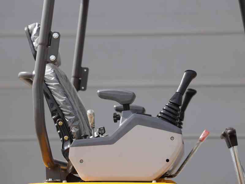 Minibagr GORILA G-18SE PRO !!!PŘÍSLUŠENSTVÍ ZDARMA!!! - foto 3
