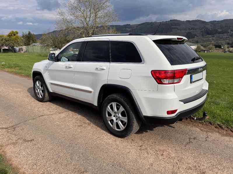 Jeep Grand Cherokee 3.0 CRD Laredo Automatik/AHK  - foto 11