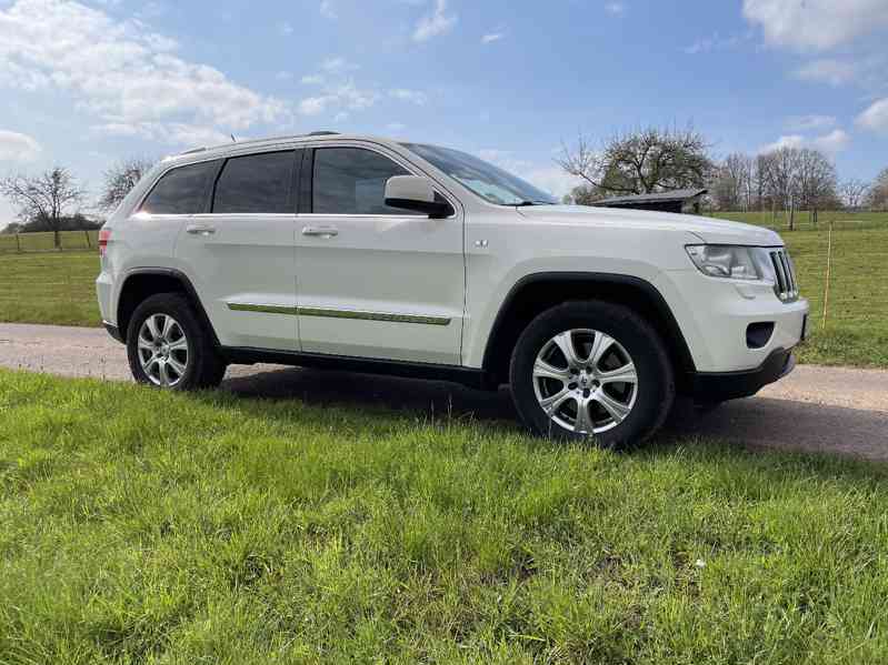 Jeep Grand Cherokee 3.0 CRD Laredo Automatik/AHK  - foto 6