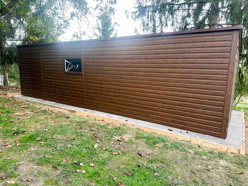 Plechova garáž 3x9m - Dvoukřídlá vrata - dveře 2x Okno TS785 - foto 3