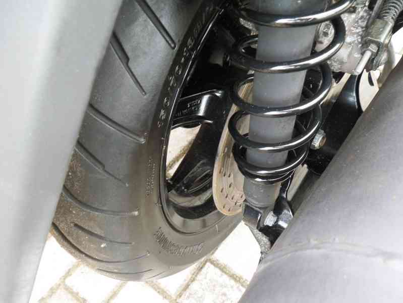Yamaha Majesty 400 (2008) - foto 21