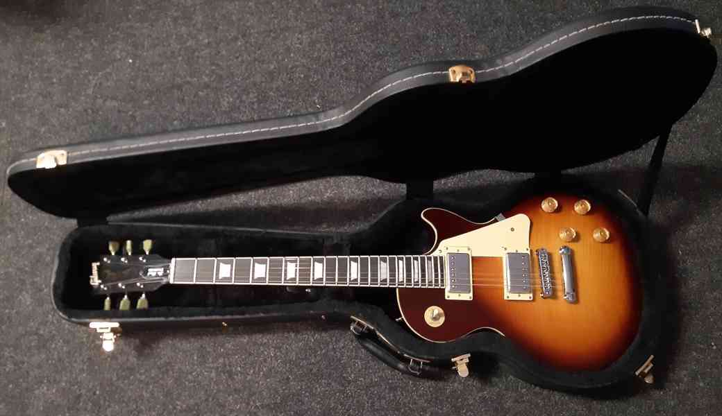 El. kytara ve tvaru Gibson Les Paul STANDARD včetně kufru