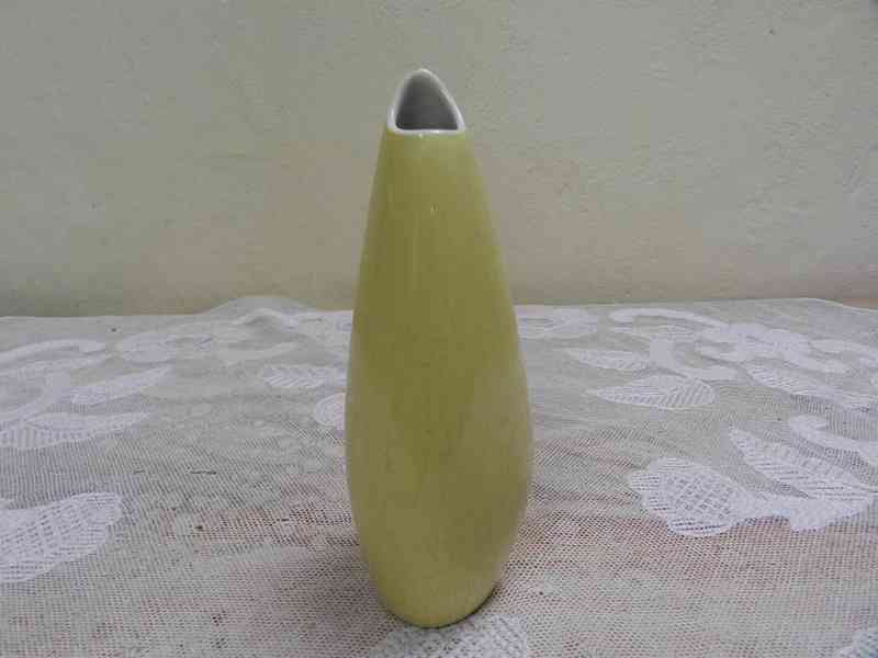 Hezká stylová keramická Váza Brusel Kravsko  - foto 2