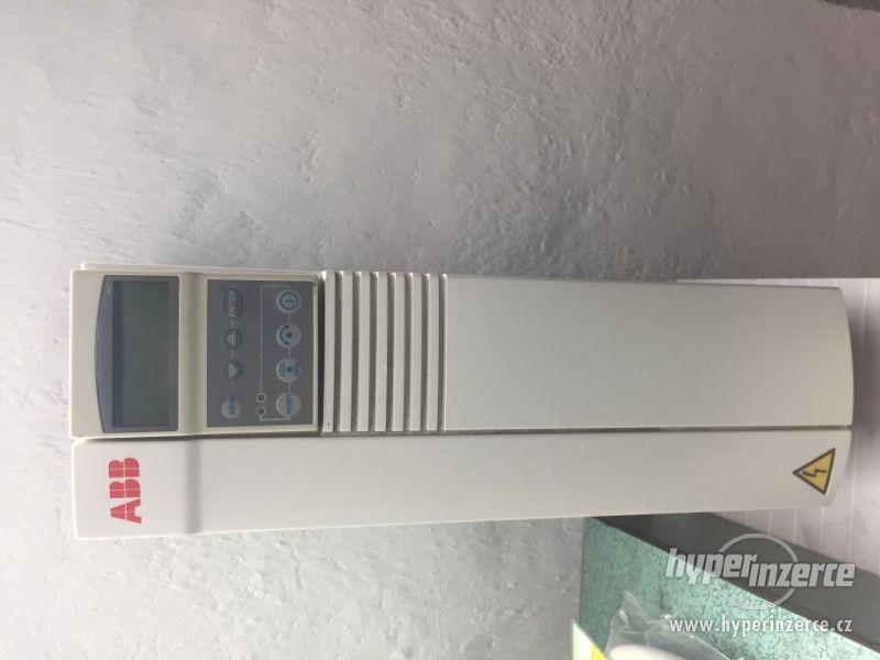 Prodám frekvenční měnič ABB ACS401001132 - foto 1
