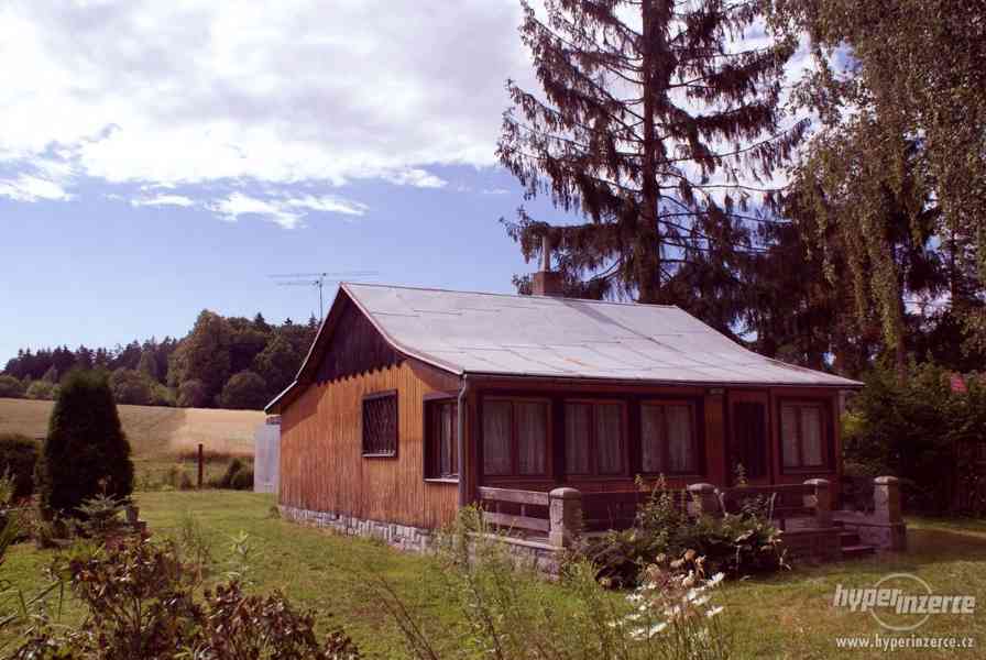 PRODEJ CHATY Stříbrná Skalice - Hradec - foto 1