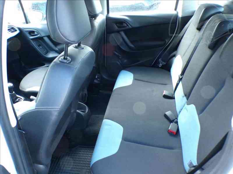 Citroën C3 1,2 i - foto 9