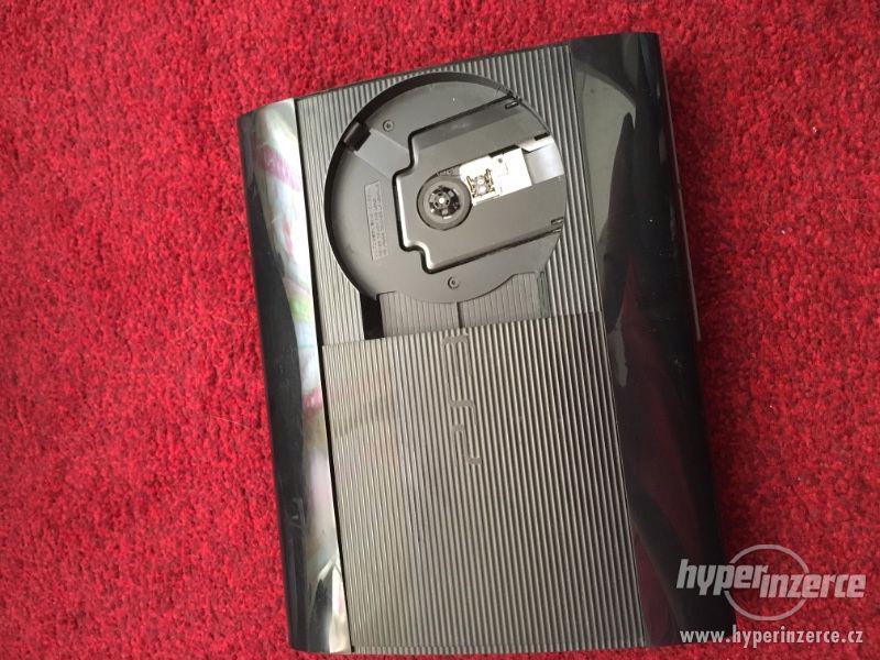 Playstation 3 - foto 2