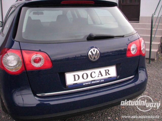Volkswagen Passat 1.6, benzín, rok 2007 - foto 7