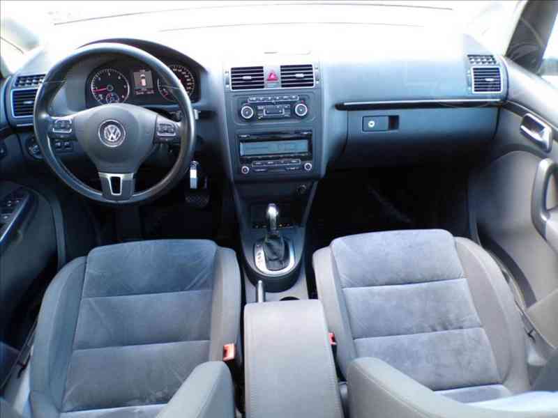 Volkswagen Touran 2,0 TDI AUTOMAT,HIGHLINE - foto 5