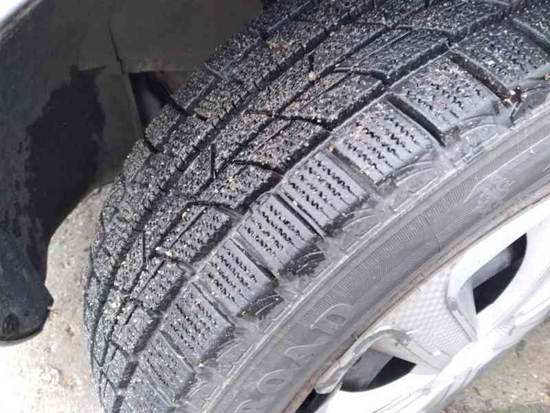 MAZDA 2  1.2 - foto 23