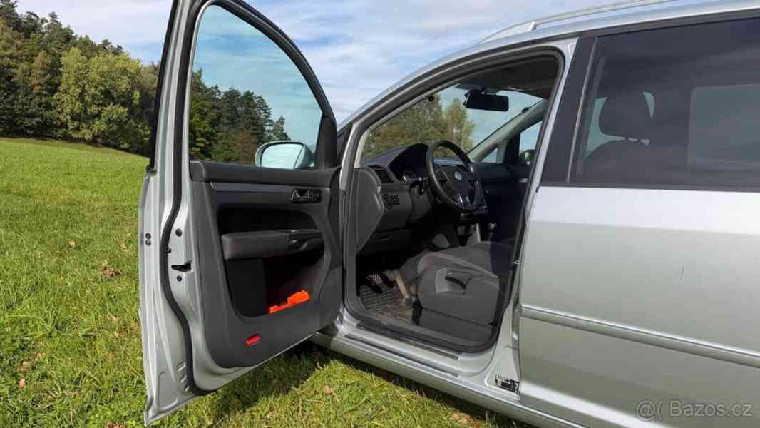 Volkswagen Touran 1,9   TDI 77KW - foto 14