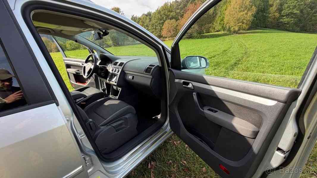 Volkswagen Touran 1,9   TDI 77KW - foto 11