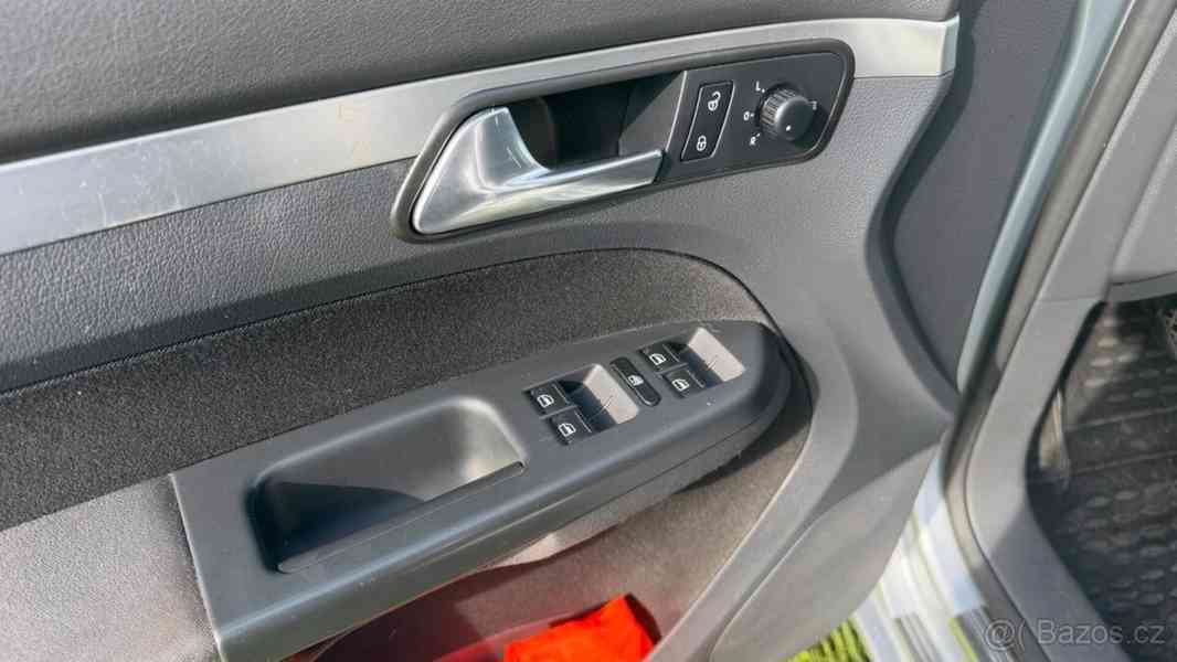 Volkswagen Touran 1,9   TDI 77KW - foto 6