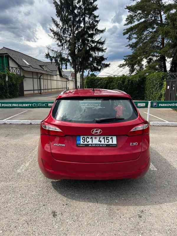 Hyundai i30 1,6   MPI - foto 7