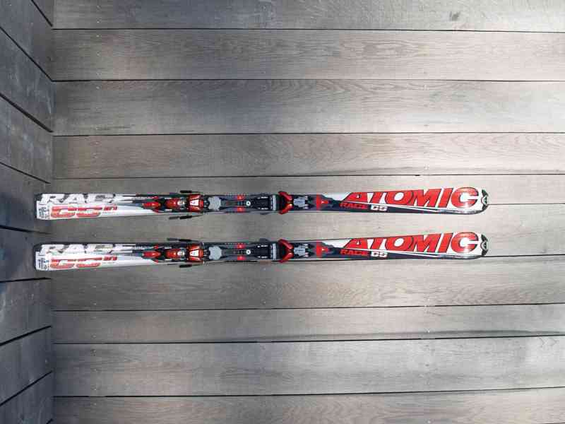 Závodní sjezdové lyže Atomic Race GS 10 174cm - foto 2