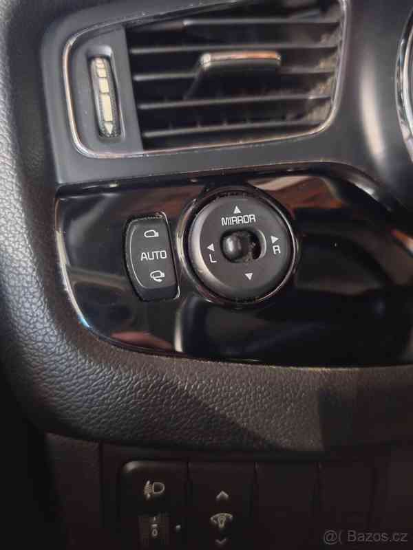 Kia Ceed 1,6   CRDI - foto 10