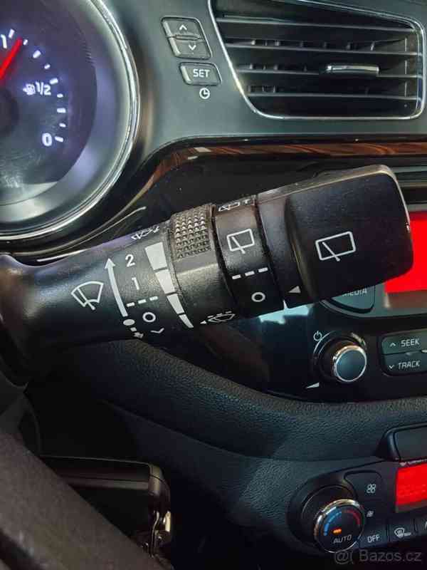 Kia Ceed 1,6   CRDI - foto 8