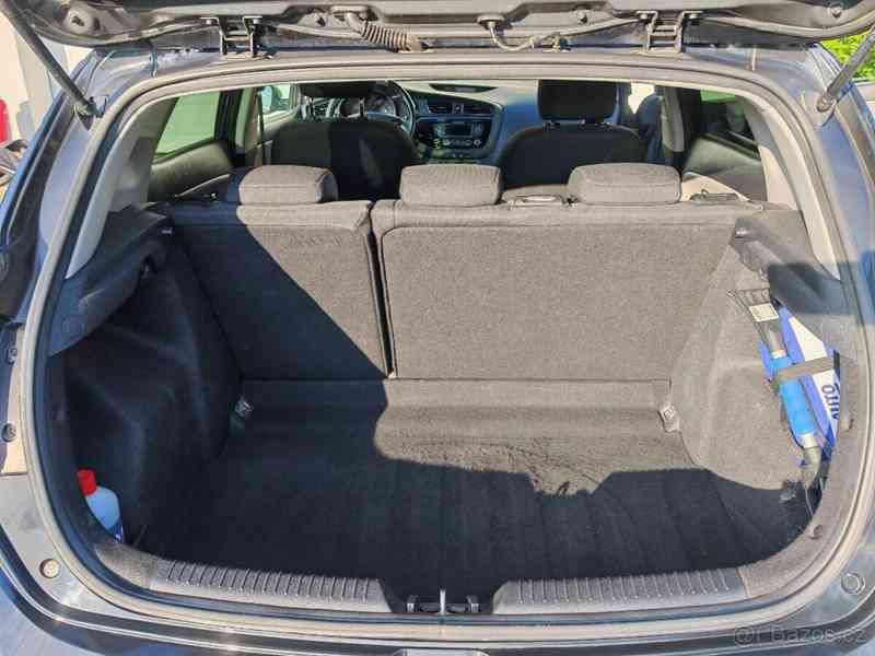 Kia Ceed 1,6   CRDI - foto 5