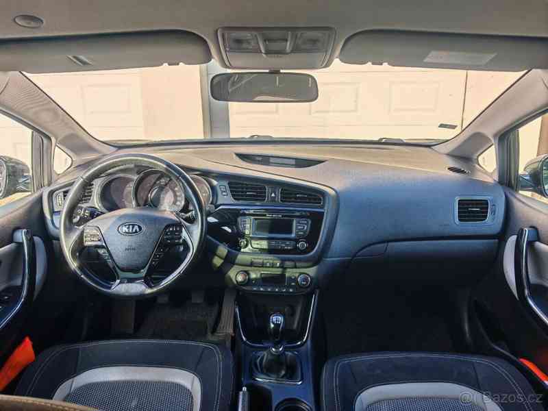 Kia Ceed 1,6   CRDI - foto 19