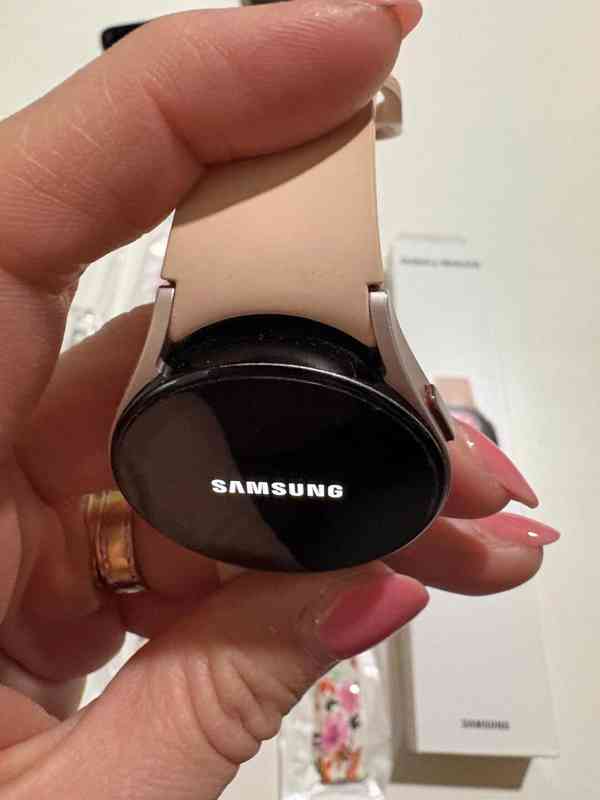 Samsung Galaxy Watch 5 (40mm) LTE růžové-zlatá. - foto 2