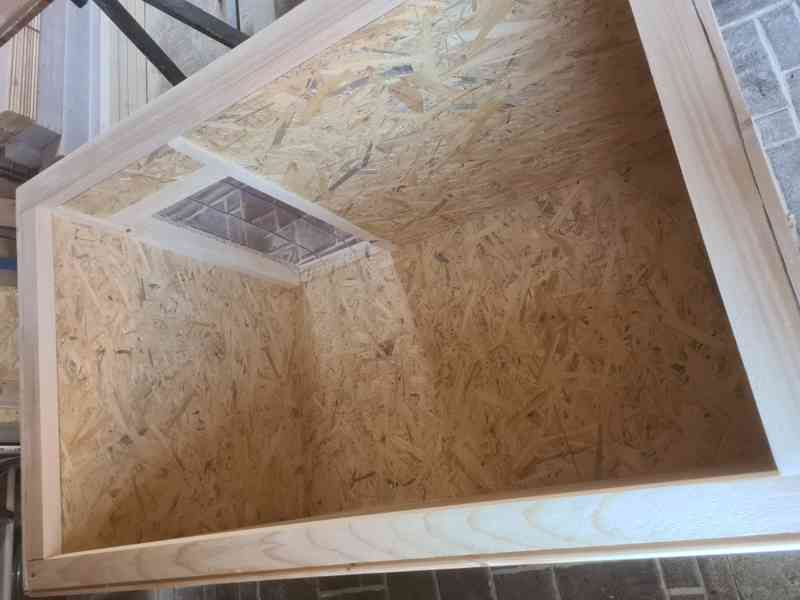 Zateplená psí bouda s krytinou, Sundávací zástěna, 6 vel. - foto 6