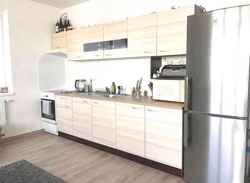 Pronájem bytu 2+kk 60 m² - foto 3