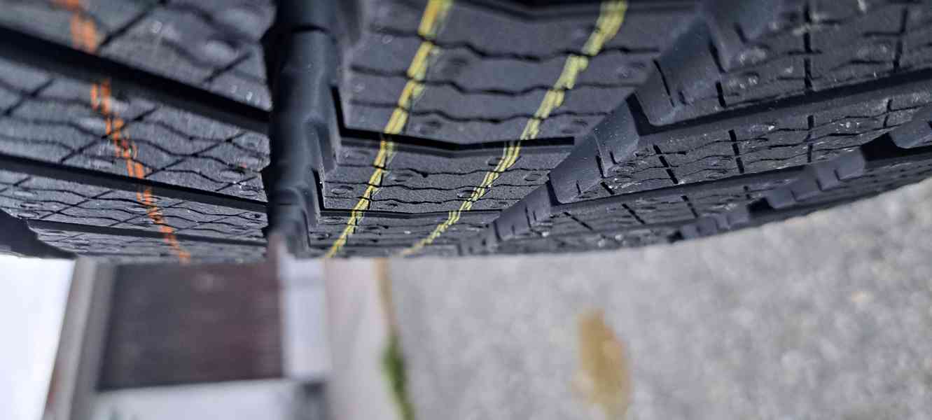 285/45R21*W WINTERCONTACT 8 S 113W FR XL - foto 5