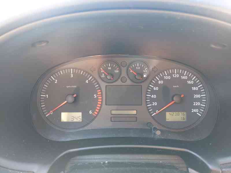SEAT TOLEDO II 1,9 Tdi 81 Kw - foto 10