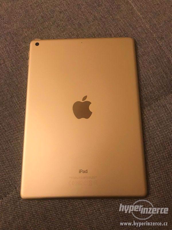 Apple iPad 2017 Wi-Fi 128 GB zlatý - foto 4
