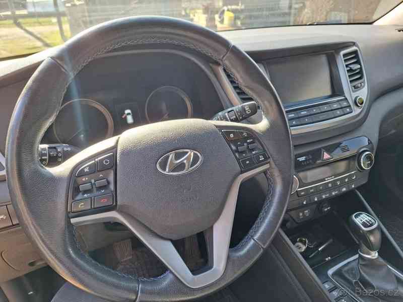 Hyundai Tucson 2,0   D 100kW 4x4 - foto 5
