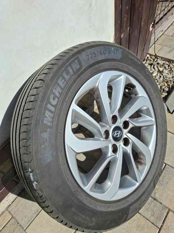 Hyundai Tucson 2,0   D 100kW 4x4 - foto 3