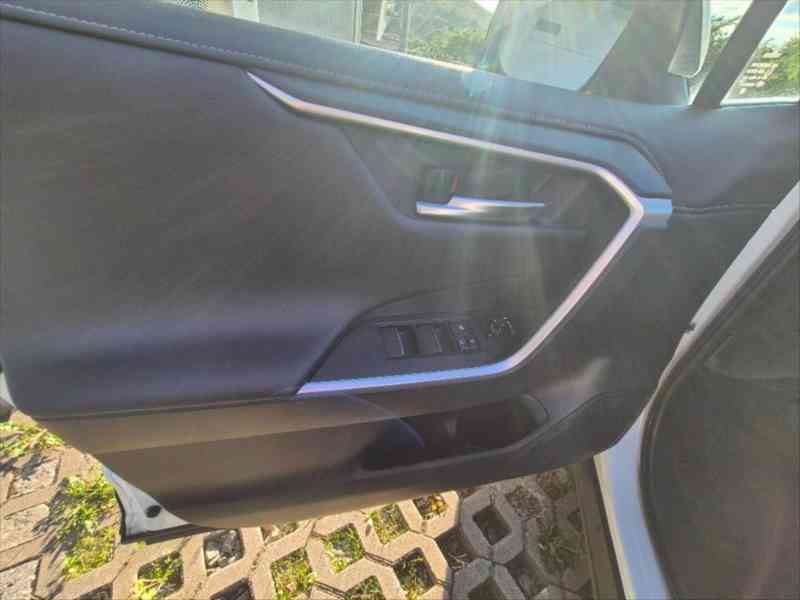 Toyota RAV4 2,5   Hybrid AWD-i, 2021 - foto 8