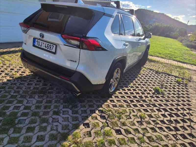 Toyota RAV4 2,5   Hybrid AWD-i, 2021 - foto 2