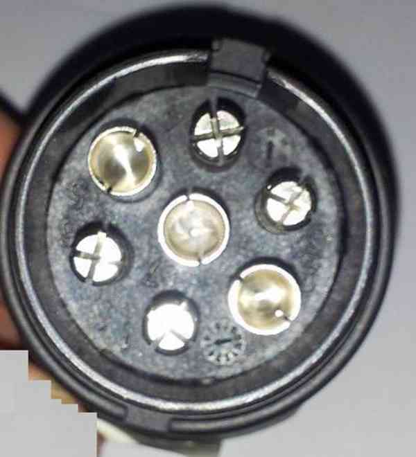 Redukce – adaptér – tažné zařízení AUTO 7 na VOZÍK 13 pólů - foto 4