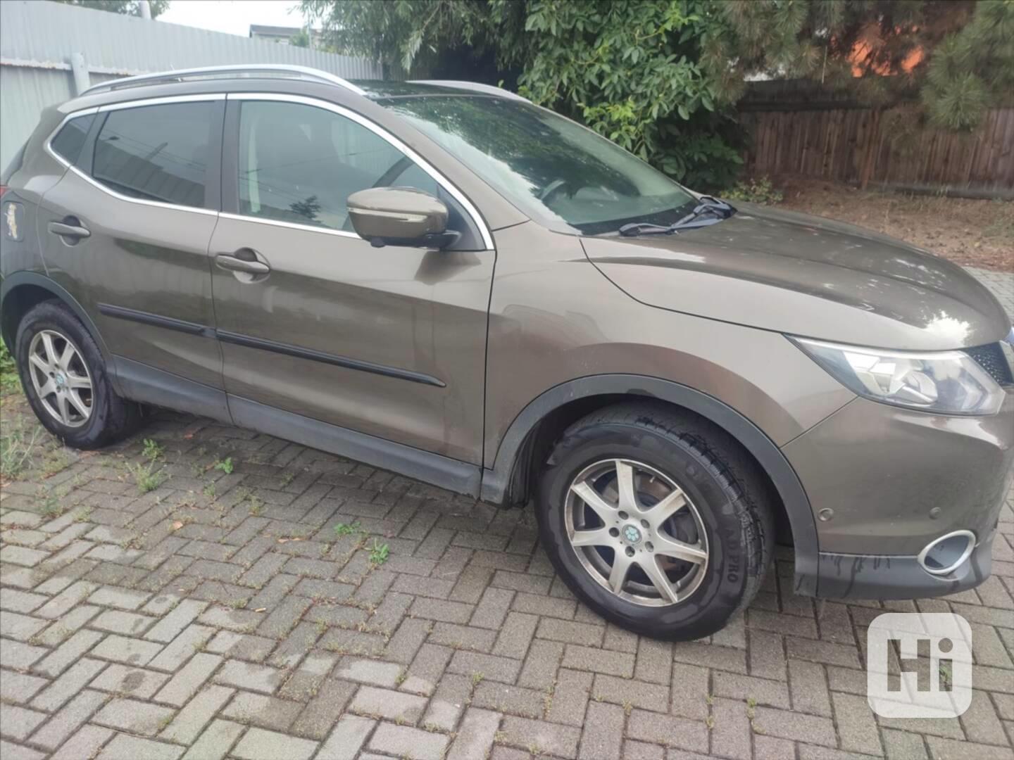 Nissan Qashqai 1,2 - foto 1