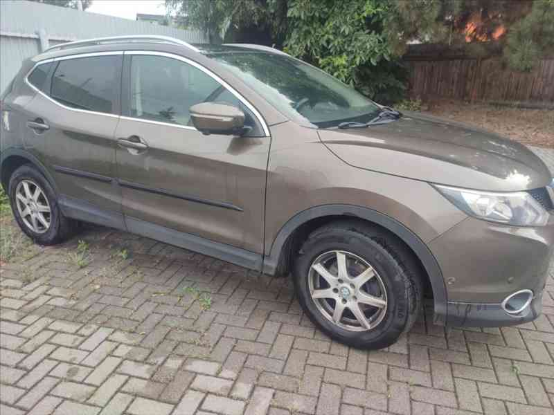 Nissan Qashqai 1,2 - foto 1