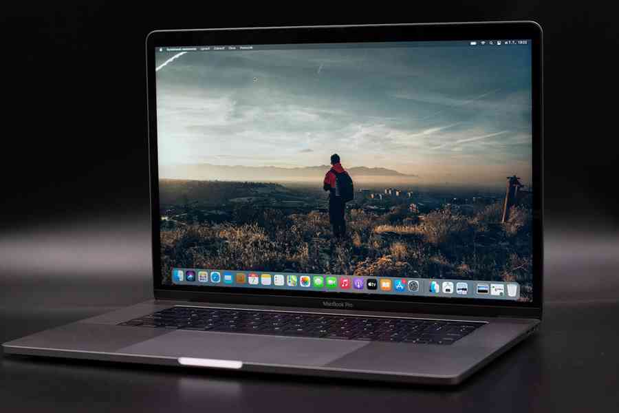 MacBook Pro 15" 2016 Space Gray s Touch Barem - foto 2