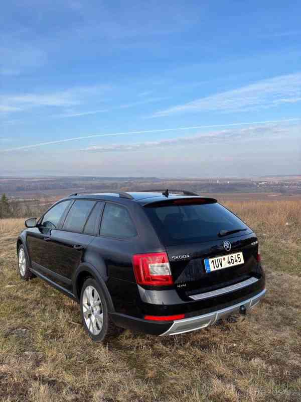 Škoda Octavia 2,0   3 scout - foto 6