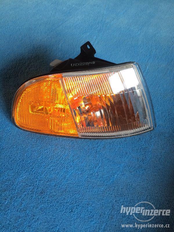 Pravé přední poziční světlo (pravý blinkr) - Honda Civic V - foto 1