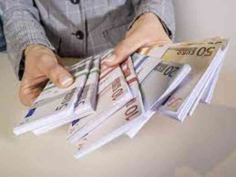 Dlužíte si příliš mnoho? Převyšuje vaše měsíční splátka již 