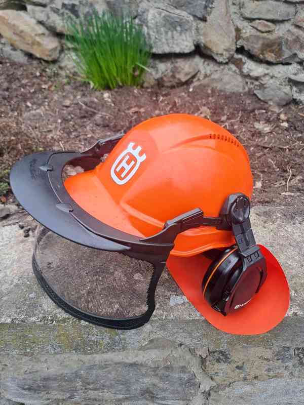 Profesionální přilba Husqvarna  - foto 1