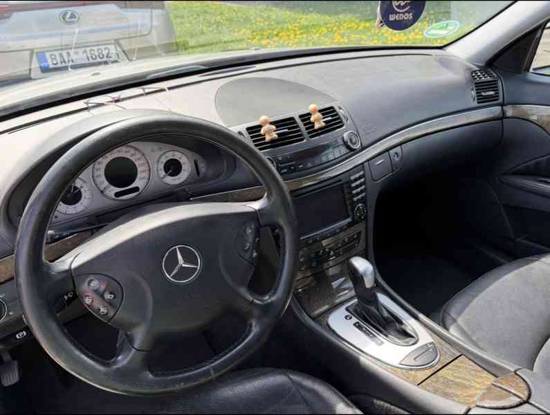 Mercedes-Benz E 211 3.2 V6 4MATIC – AVANTGARDE  - foto 7