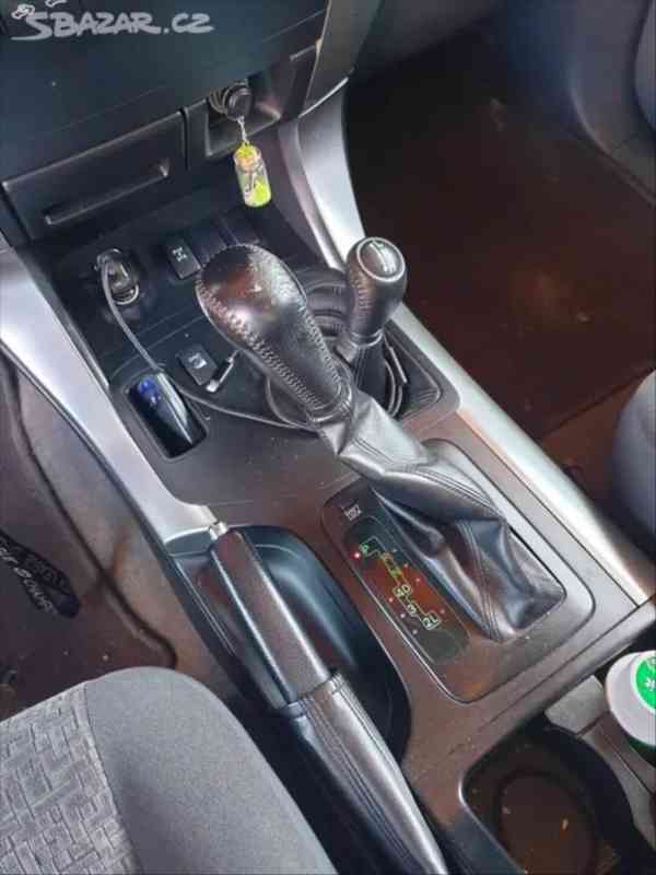 Toyota Land Cruiser - foto 13