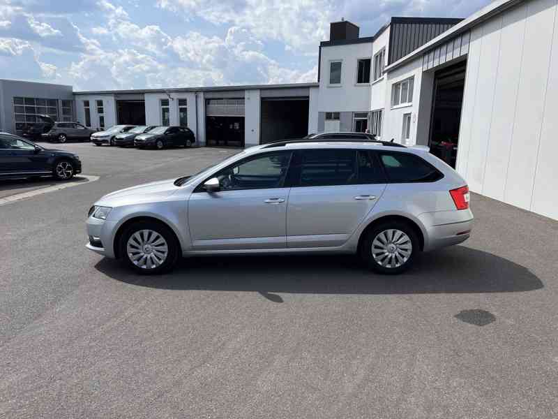 Škoda Octavia Combi 1.6 TDI Ambition 85kw - foto 14