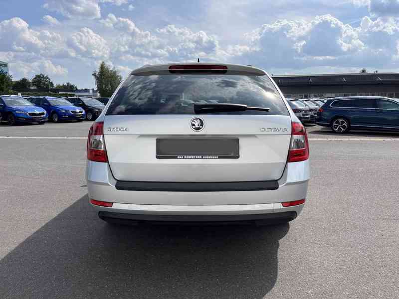 Škoda Octavia Combi 1.6 TDI Ambition 85kw - foto 18