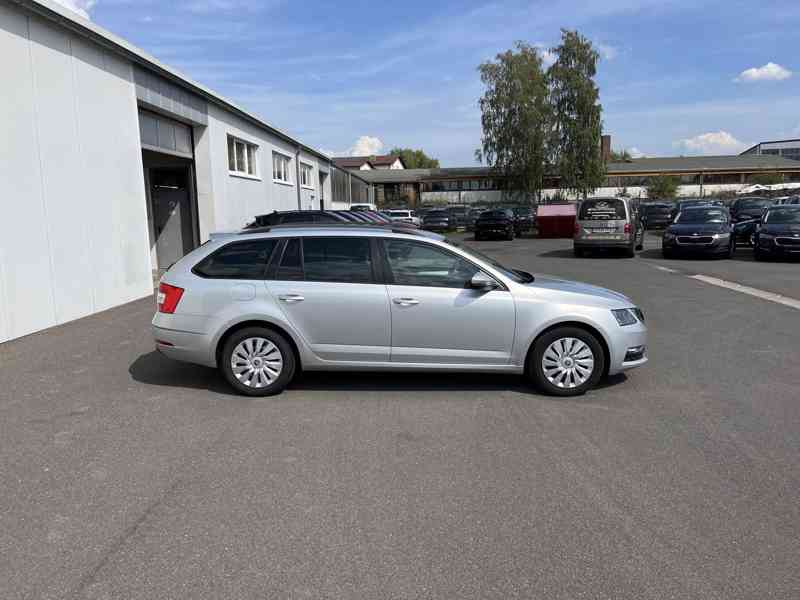 Škoda Octavia Combi 1.6 TDI Ambition 85kw - foto 16