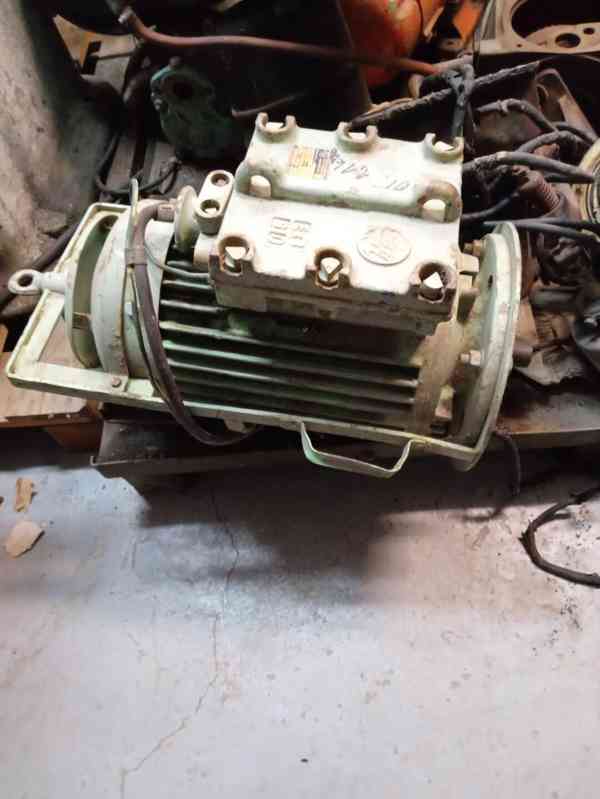 motor zelený 1,1,KW - foto 2