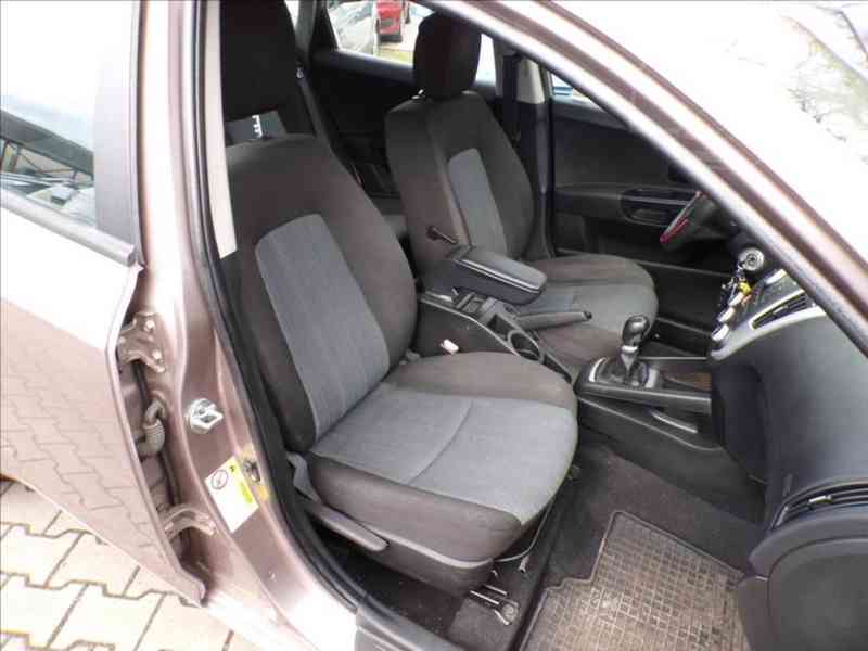 Kia Cee´d 1,4 i16V KLIMATIZACE - foto 12